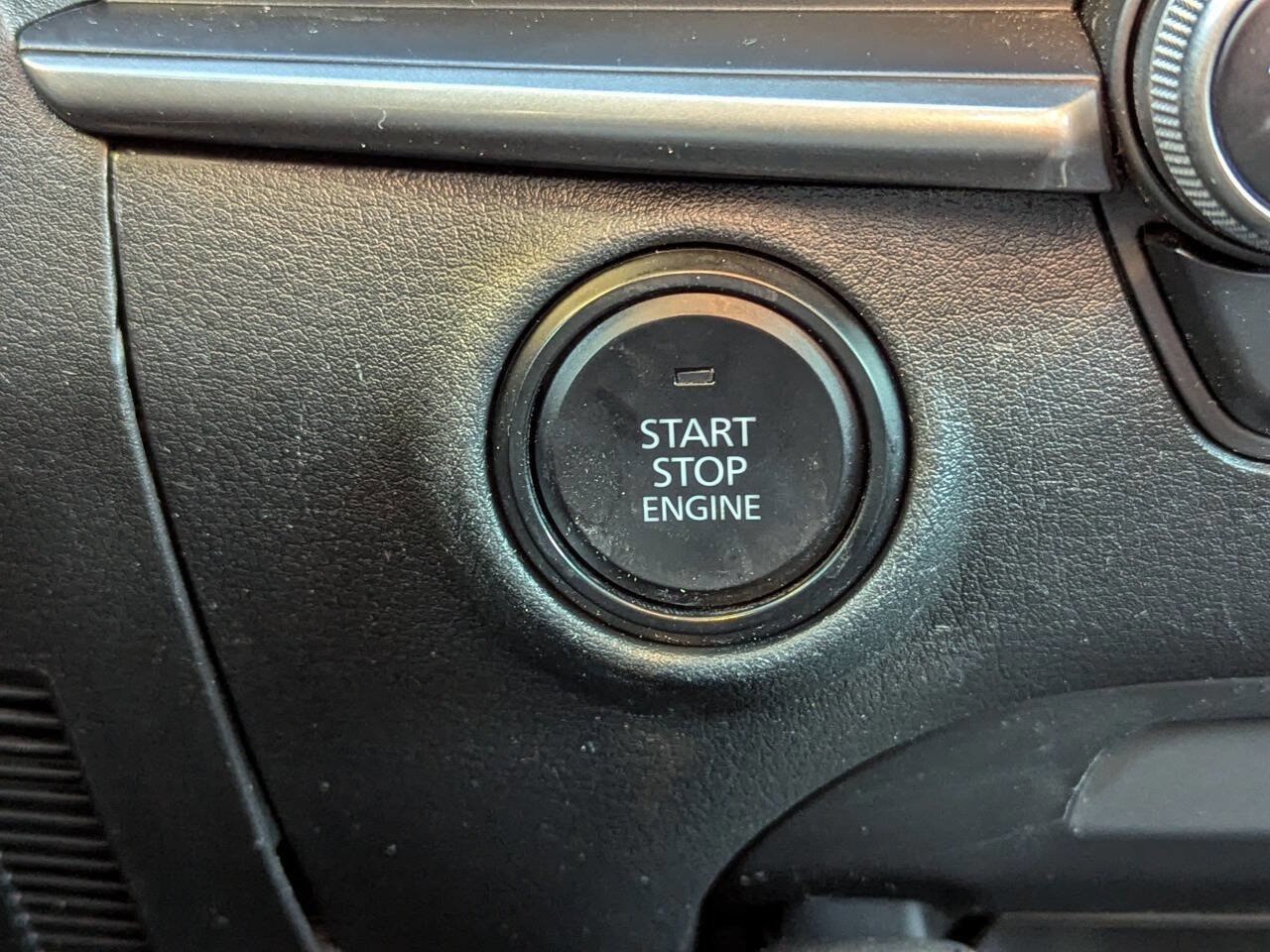Used 2021 MAZDA MAZDA3 s image 21
