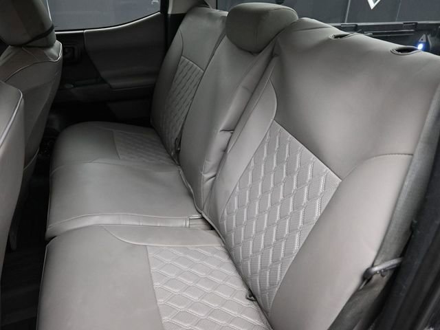 Used 2018 Toyota Tacoma SR w/ SR Convenience Package RWD image 17