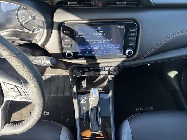 Used 2021 Nissan Kicks SR w/ SR Premium Package FWD image 23