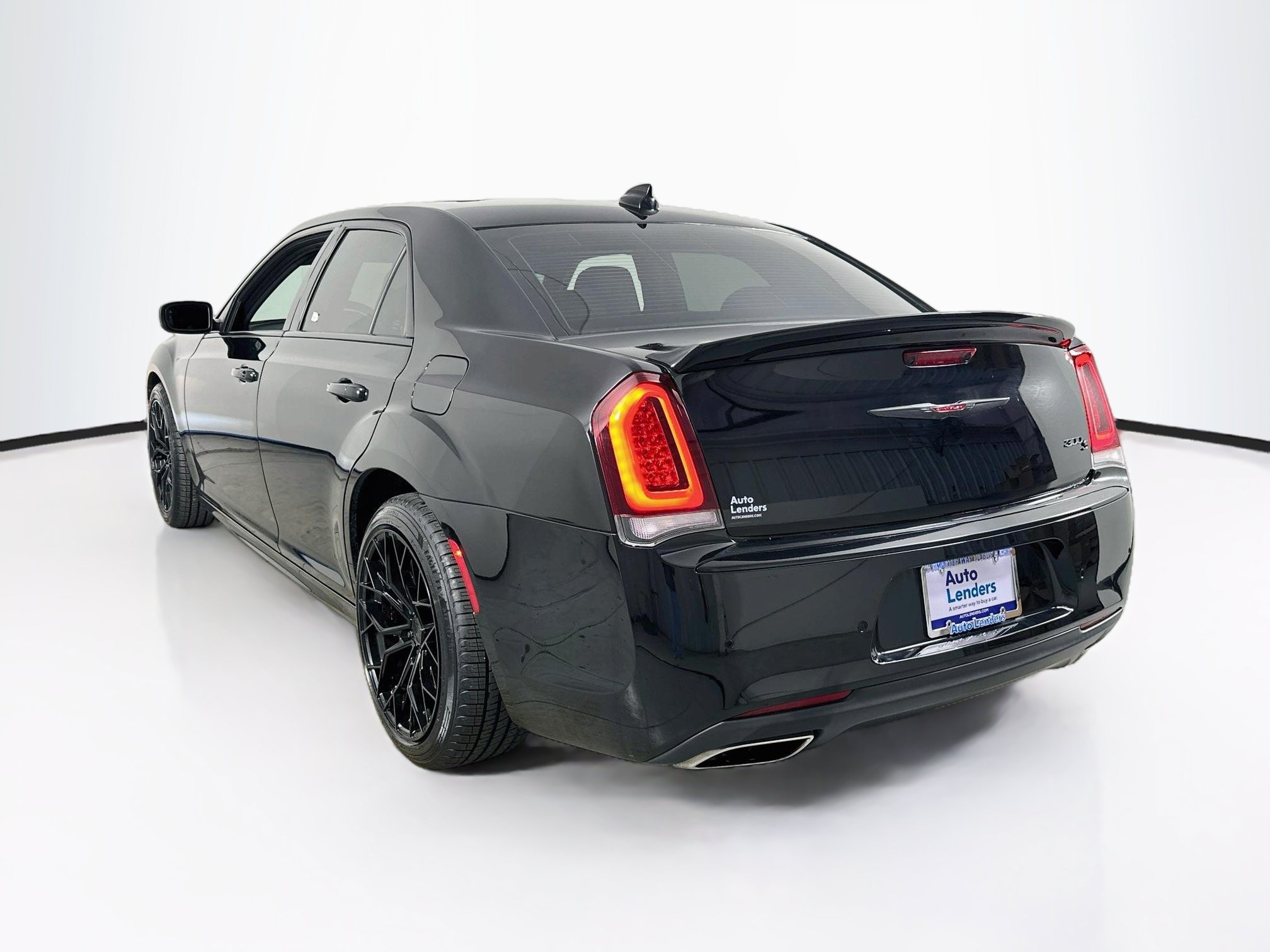 Used 2022 Chrysler 300 S RWD image 7