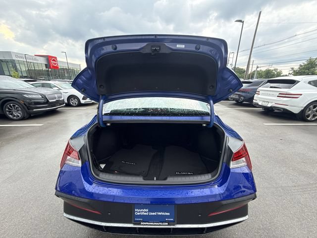 Certified 2024 Hyundai Elantra Limited FWD image 23