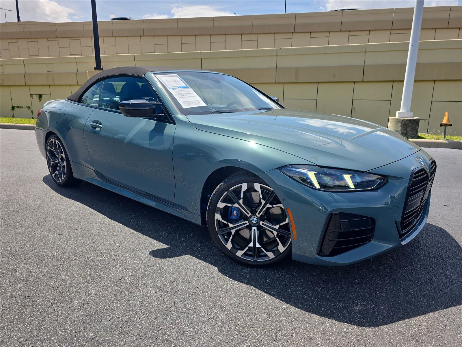 Used 2025 BMW M440i Convertible image 28