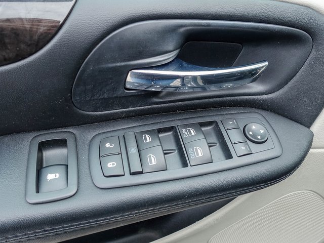 Used 2016 Dodge Grand Caravan SE w/ Quick Order Package 29E SE image 18