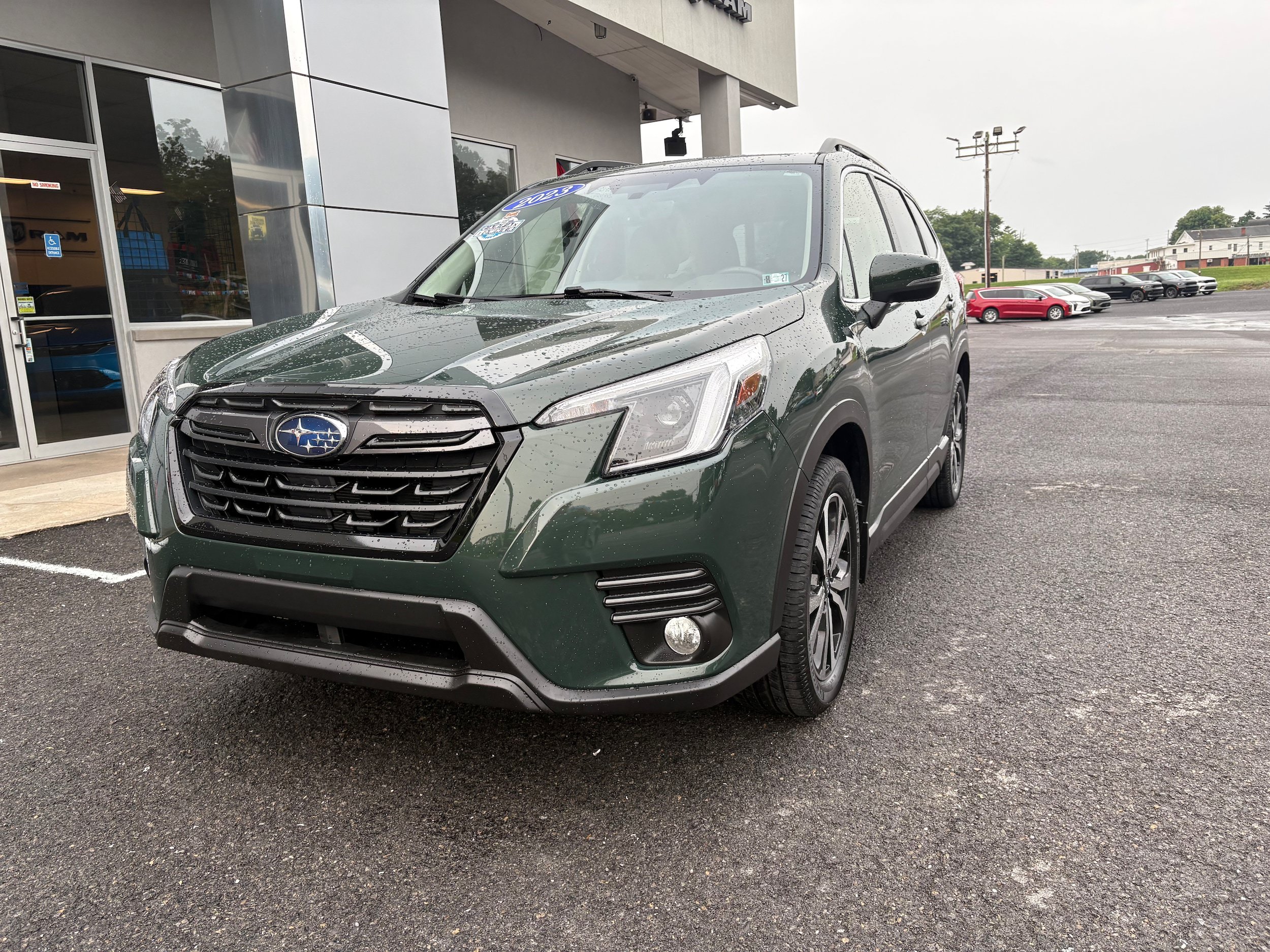 Used 2023 Subaru Forester Limited AWD/4WD image 3