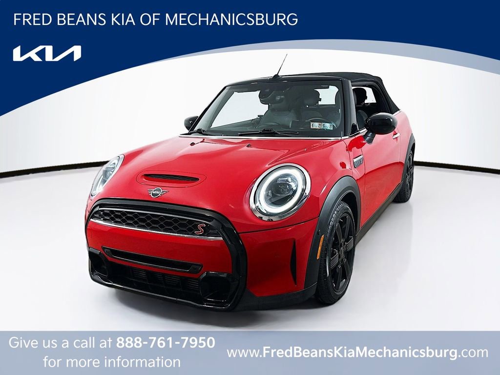 Used 2023 MINI Cooper S w/ Driver Assistance Package image 3