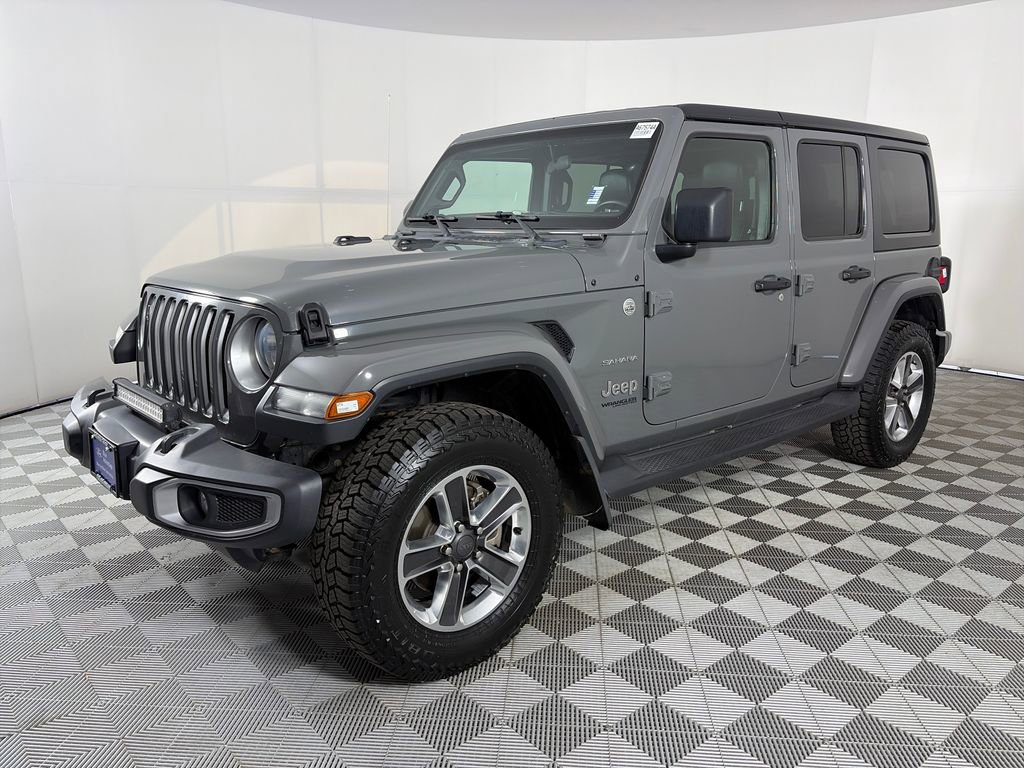 Used 2018 Jeep Wrangler Unlimited Sahara w/ Cold Weather Group AWD/4WD video 3