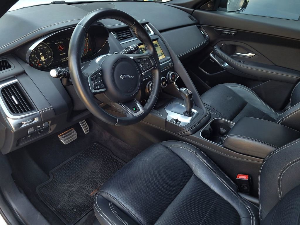 Used 2020 Jaguar E-PACE R-Dynamic S image 9
