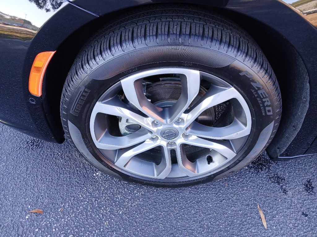 Certified 2024 Chrysler Pacifica Pinnacle image 9