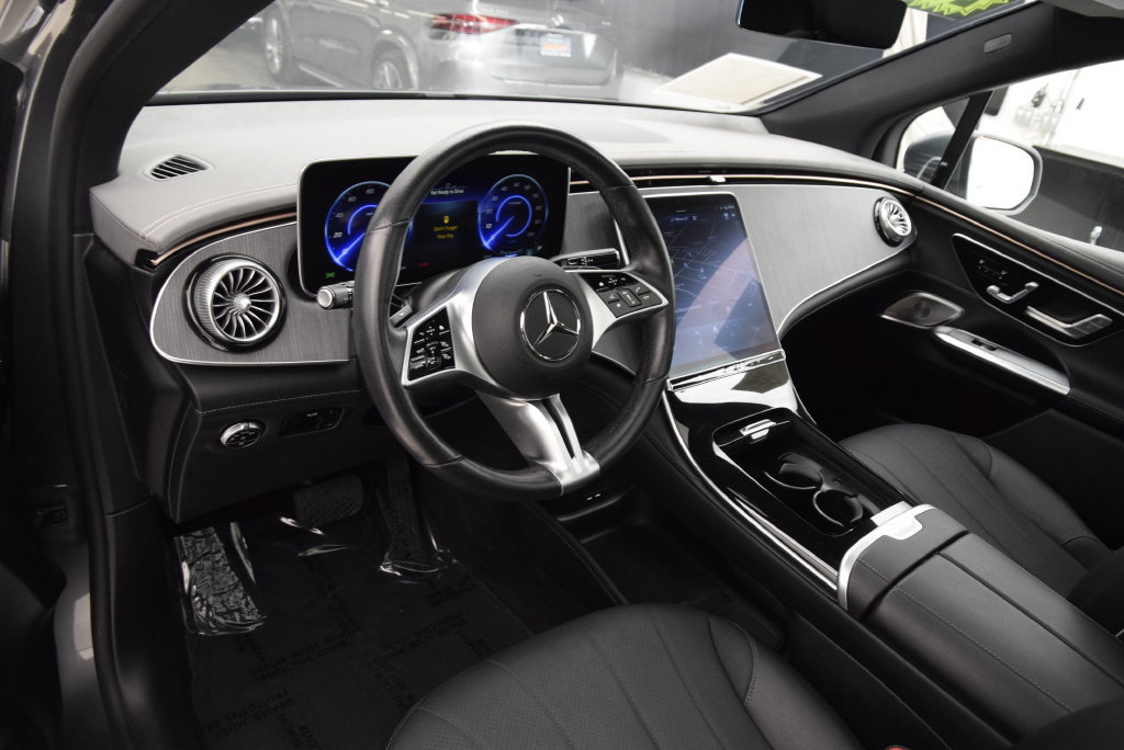 Used 2024 Mercedes-Benz EQE 350+ SUV image 21