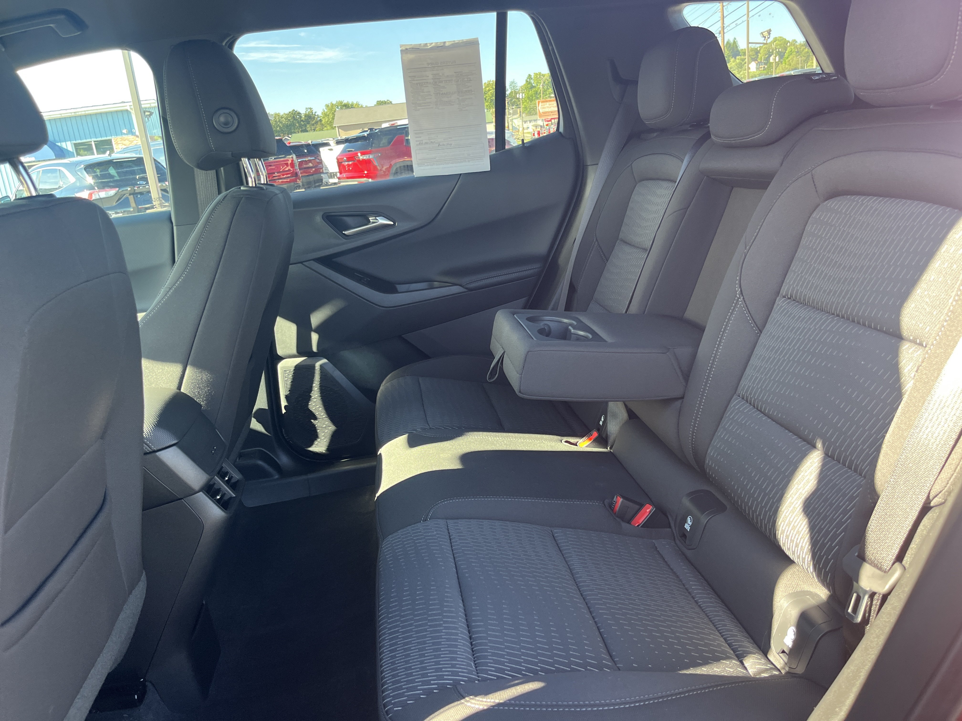 Used 2026 Chevrolet Equinox LT AWD/4WD image 25