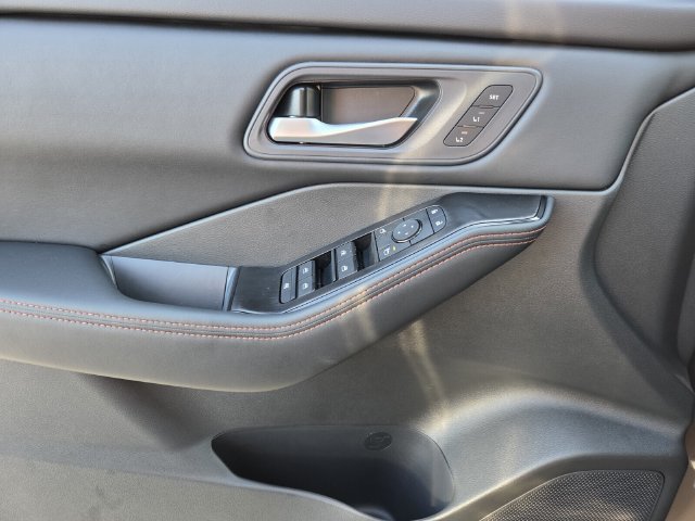 New 2026 Nissan Rogue SV AWD/4WD image 22