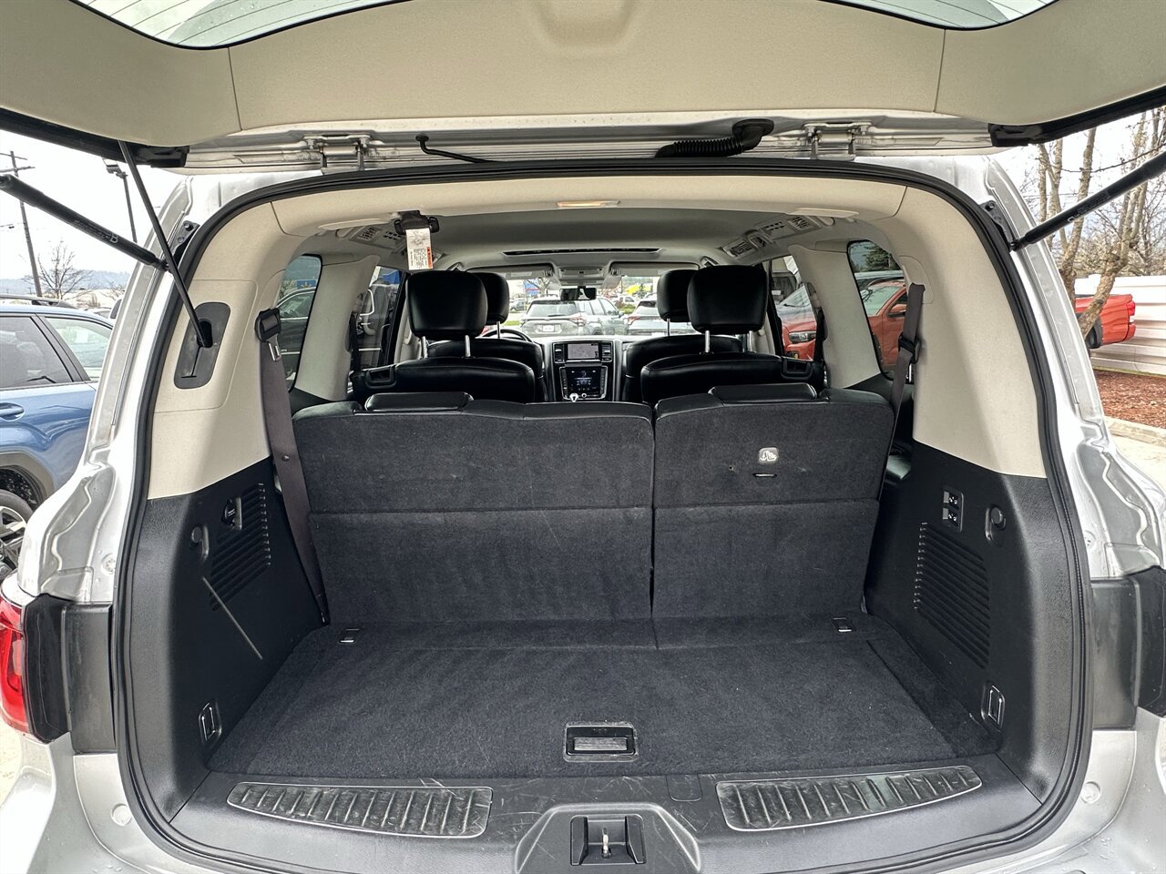 Used 2020 INFINITI QX80 Luxe w/ Proassist Package AWD/4WD image 36