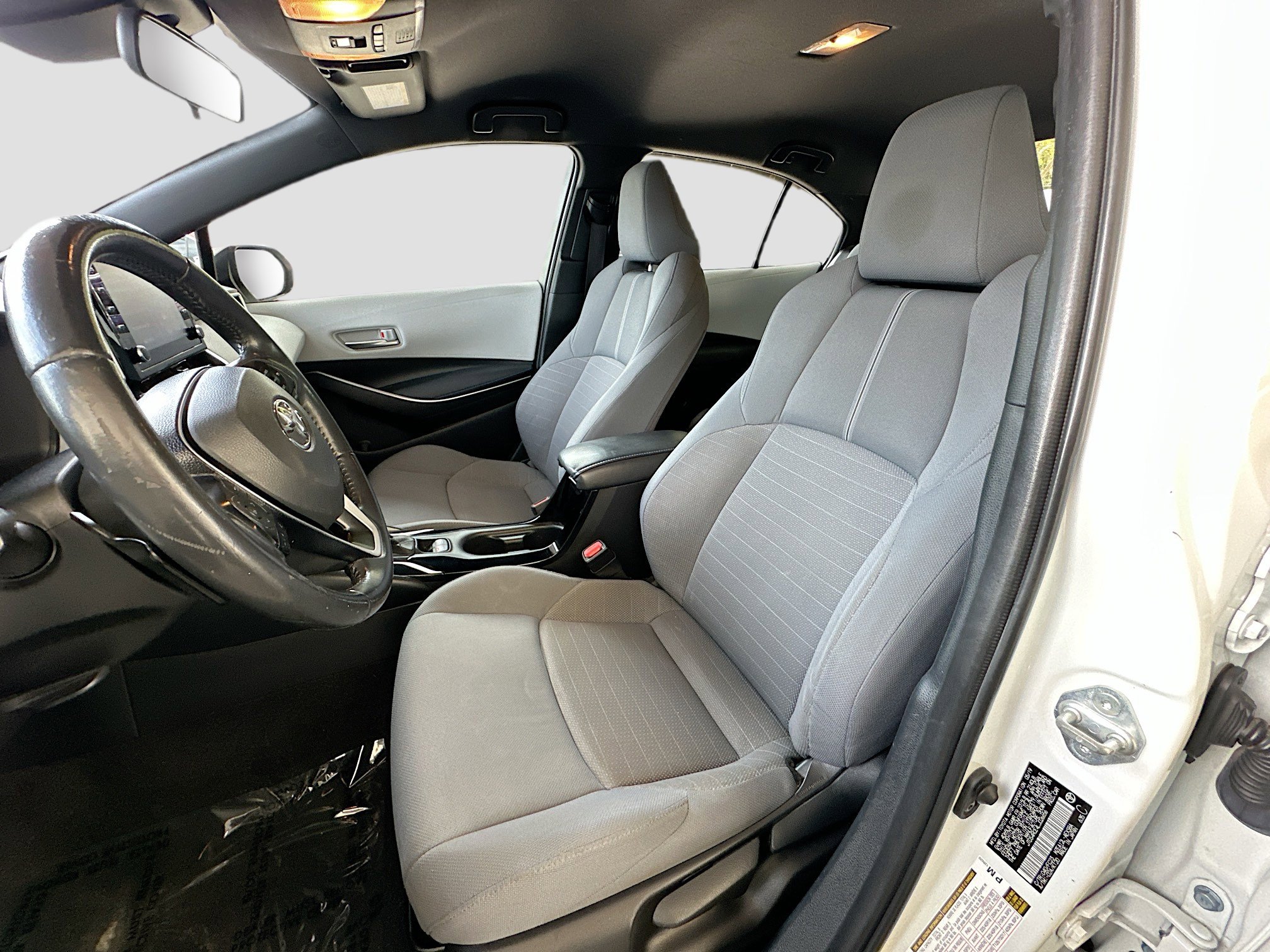 Used 2020 Toyota Corolla SE FWD image 19