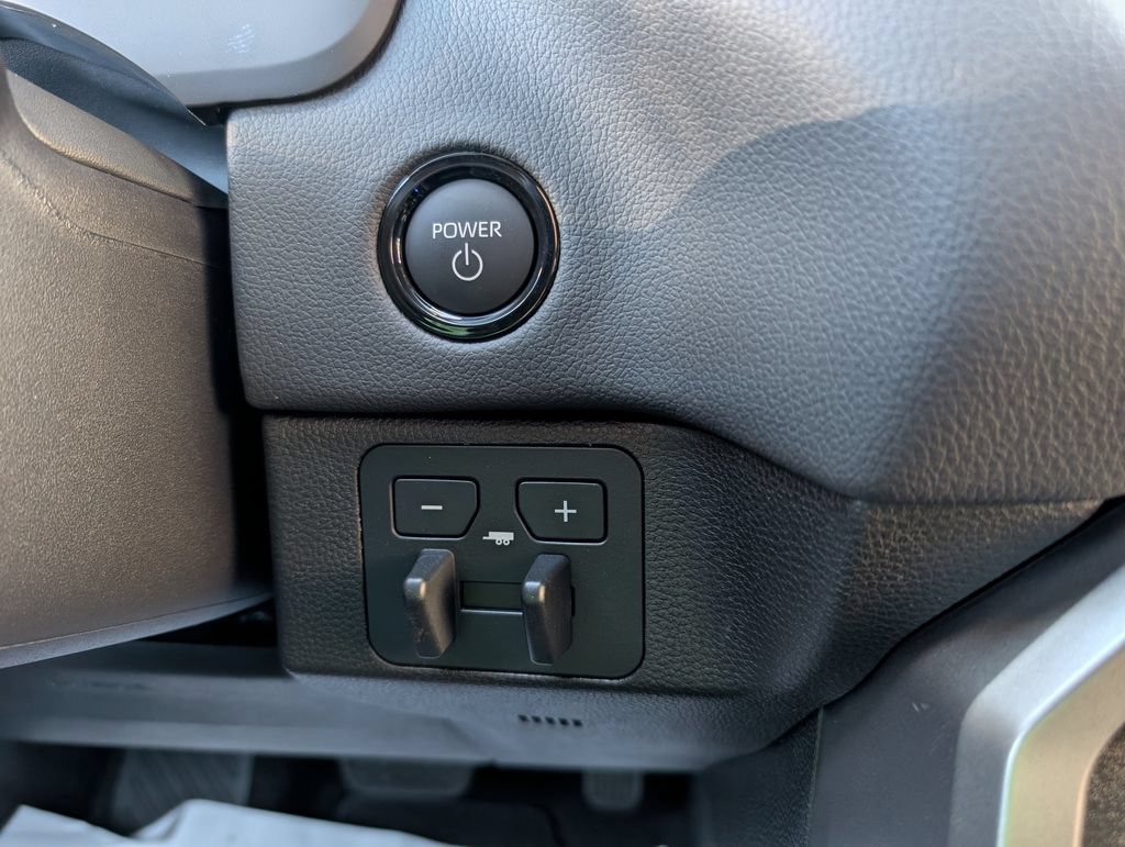 New 2026 Toyota Tundra Limited AWD/4WD image 16