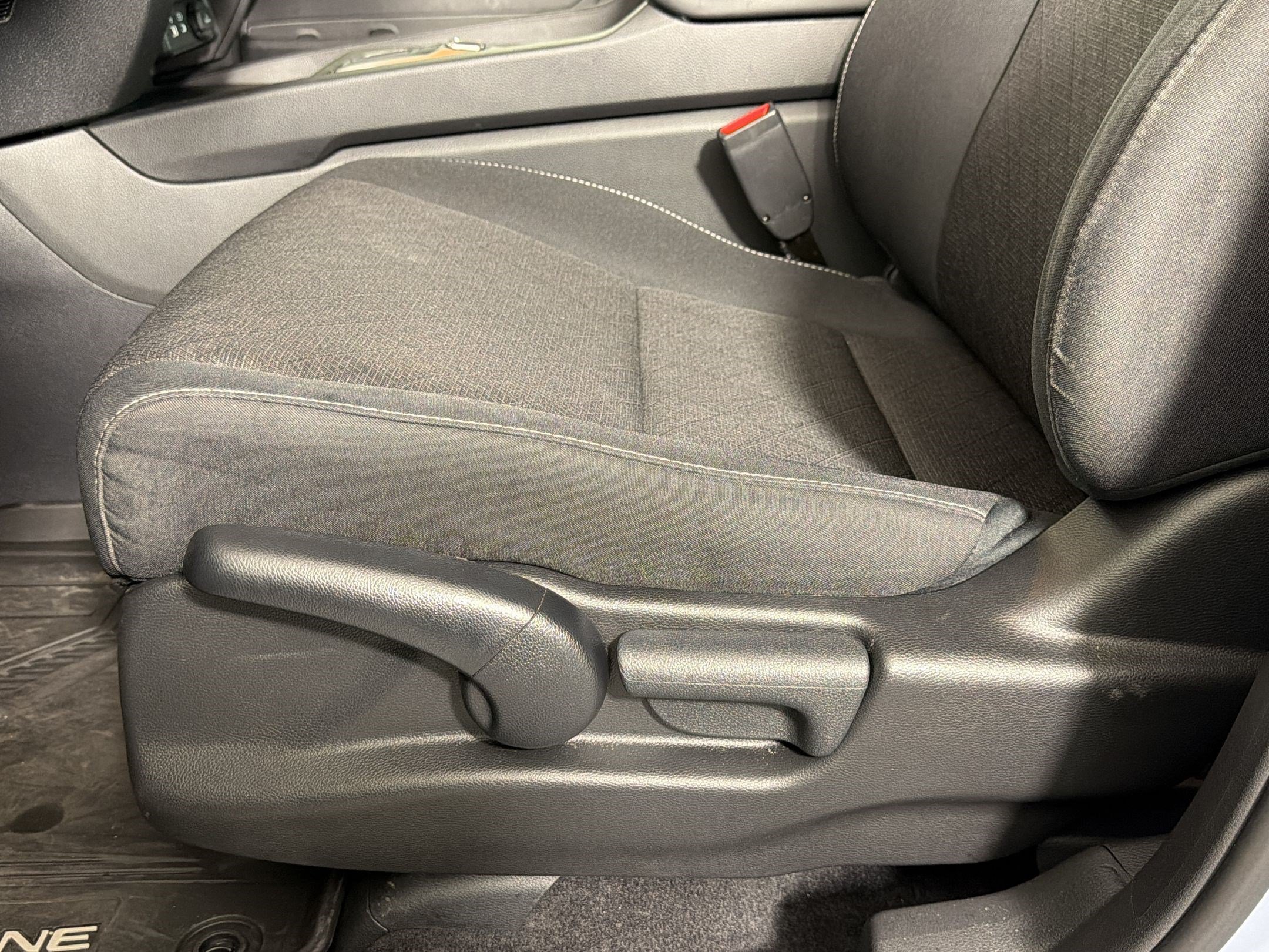 Used 2025 Honda Ridgeline Sport image 11