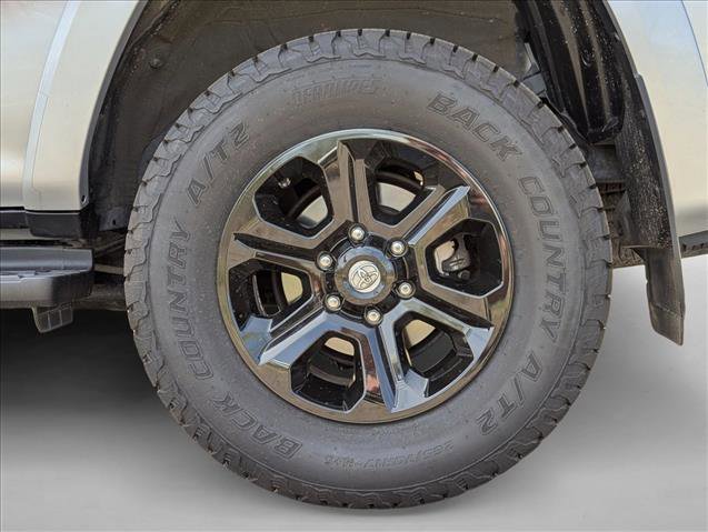 Used 2022 Toyota 4Runner SR5 AWD/4WD image 23