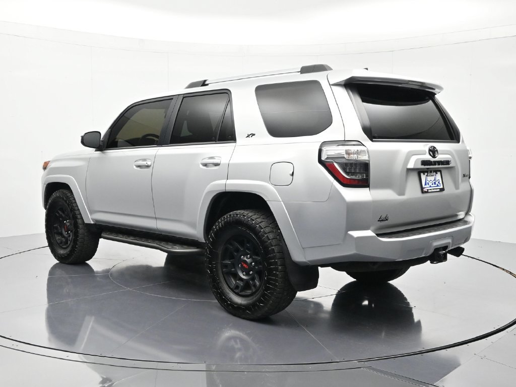 Used 2023 Toyota 4Runner SR5 AWD/4WD image 7