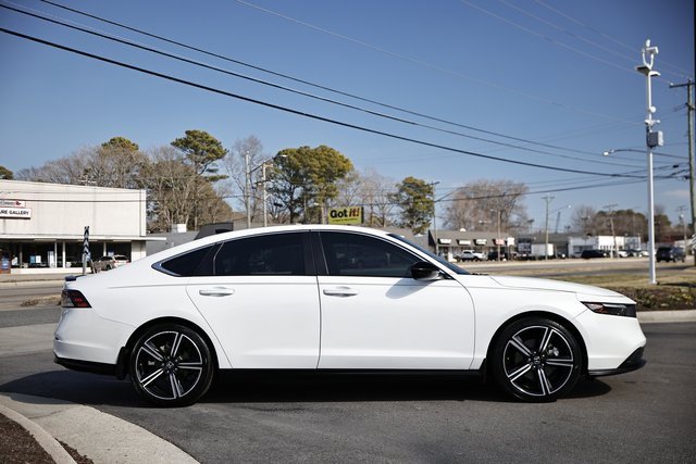 Used 2023 Honda Accord Sport image 10