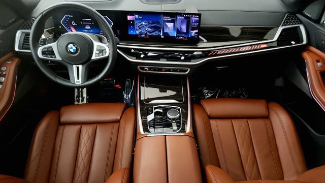 Used 2023 BMW X7 M60i AWD/4WD image 57