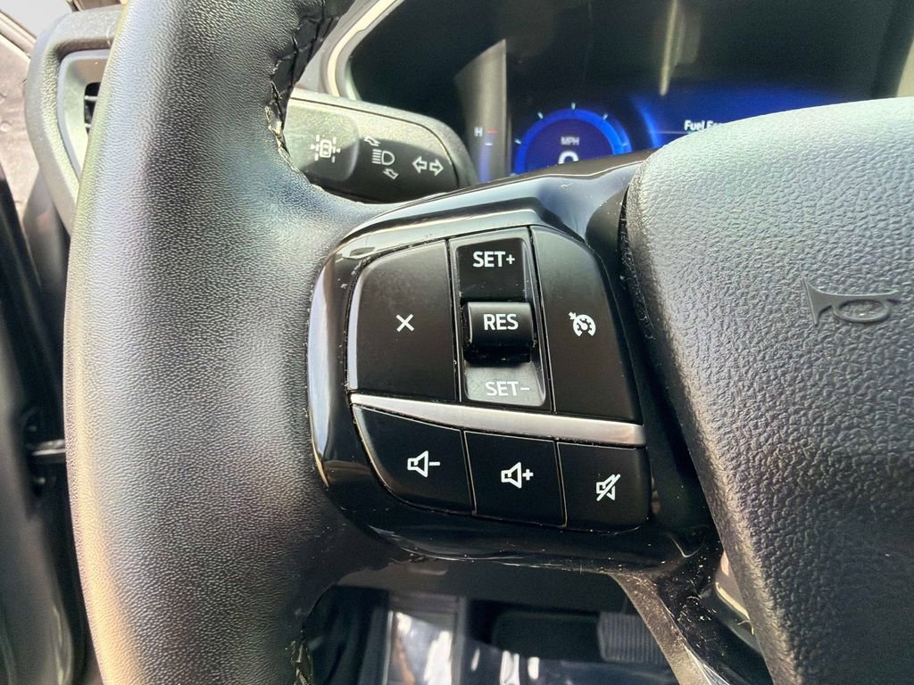 Used 2022 Ford Escape SEL w/ Technology Package FWD image 28