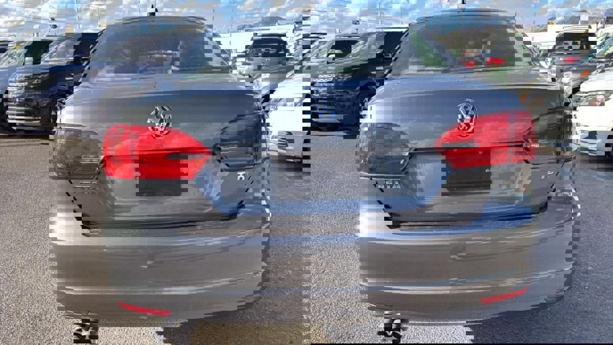 Used 2011 Volkswagen Jetta TDI image 8