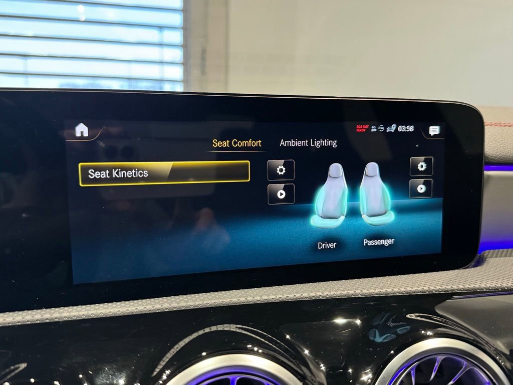 Used 2023 Mercedes-Benz CLA 250 4MATIC image 17