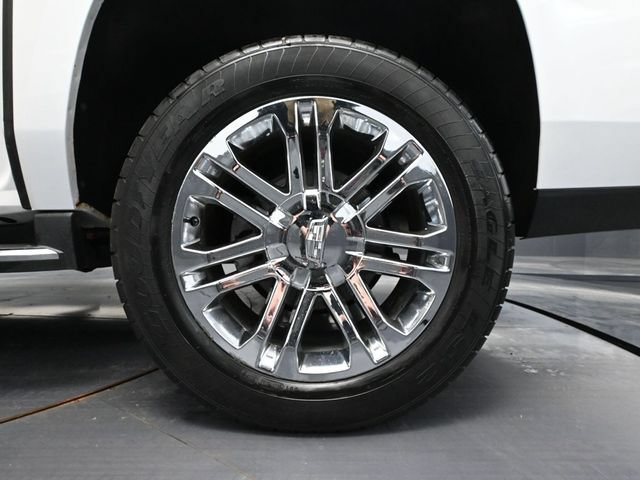 Used 2017 Cadillac Escalade ESV 4WD image 13