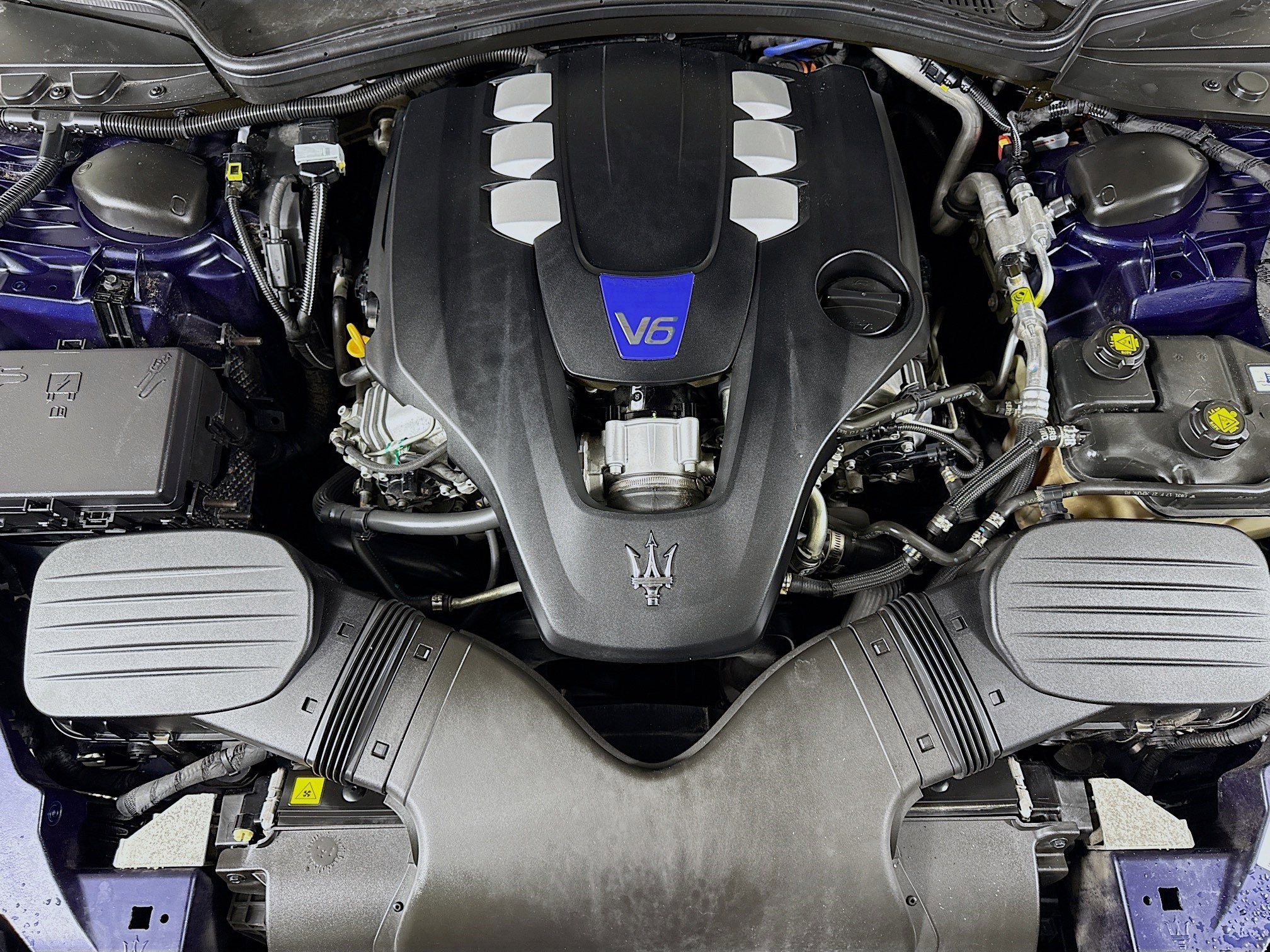 Used 2018 Maserati Ghibli S image 39