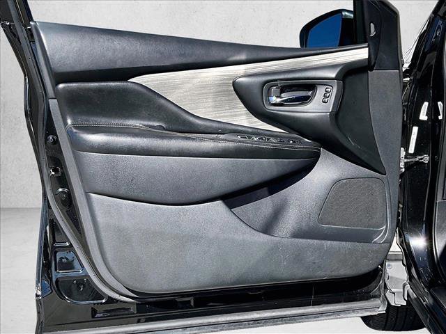 Used 2018 Nissan Murano SL w/ Midnight Edition Package image 18