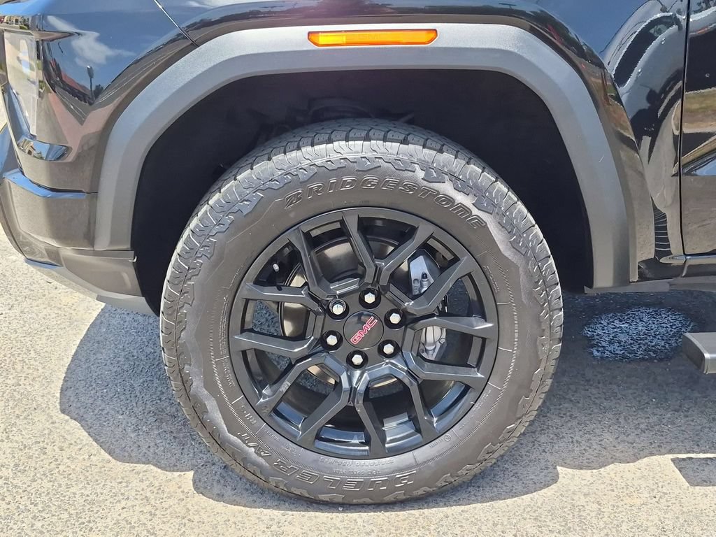 Certified 2023 GMC Canyon Denali w/ Denali Black Edition AWD/4WD image 35