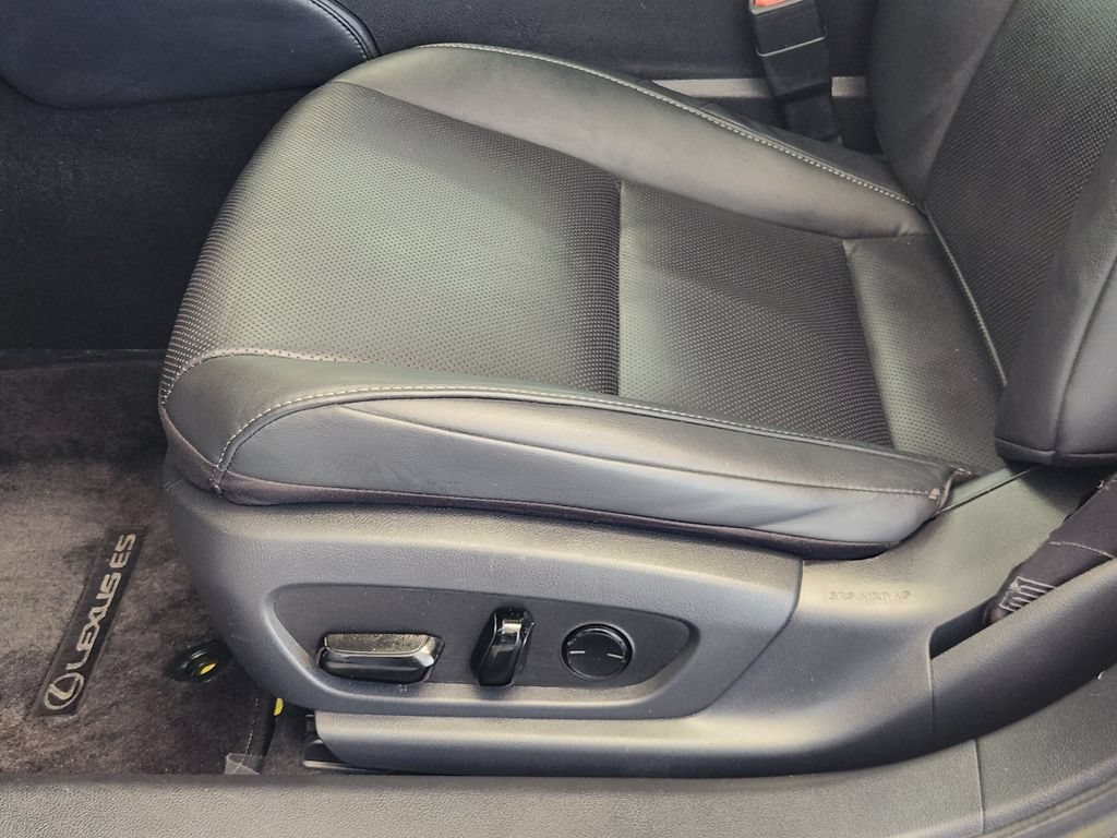 Used 2019 Lexus ES 350 w/ Premium Package FWD image 24