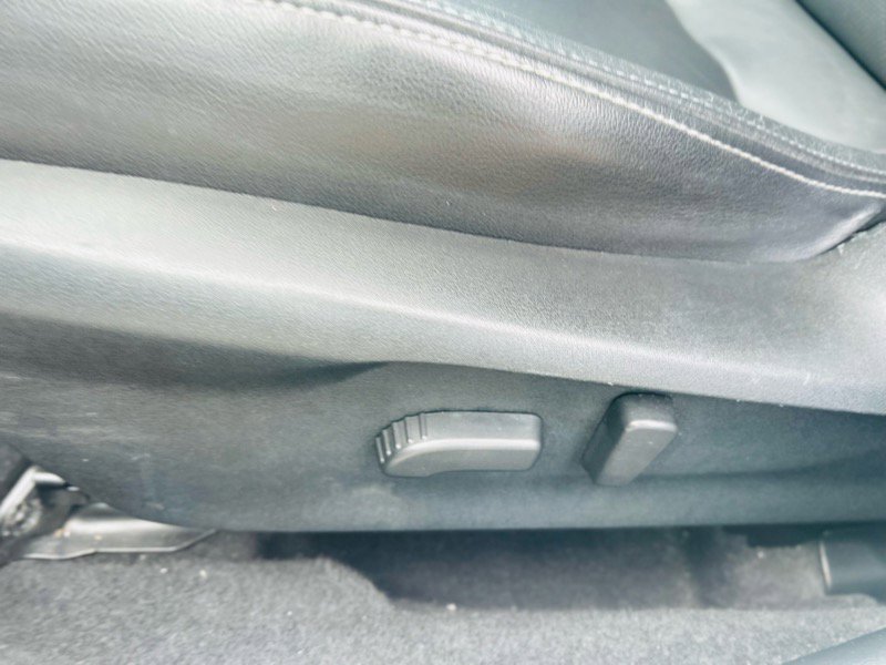 Used 2021 Subaru Impreza 2.0i Limited image 18