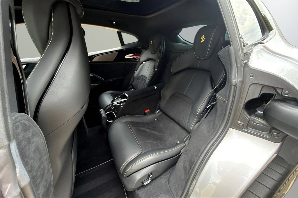 Used 2023 Ferrari Purosangue AWD/4WD image 22