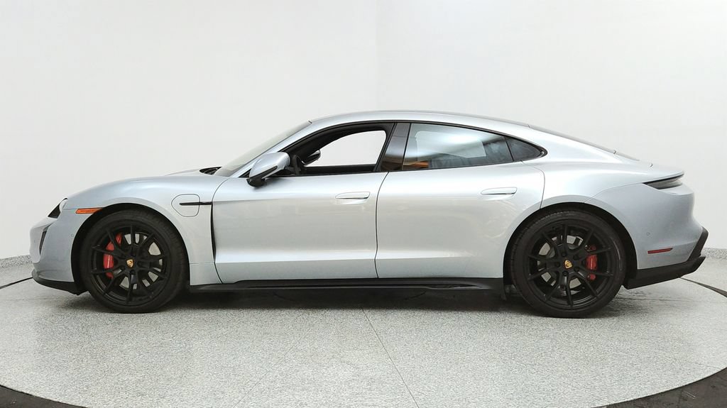 Used 2024 Porsche Taycan GTS AWD/4WD image 2