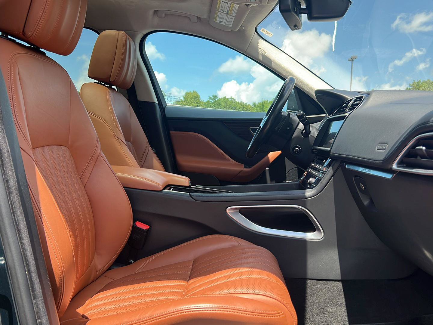 Used 2018 Jaguar F-PACE Portfolio AWD/4WD image 27
