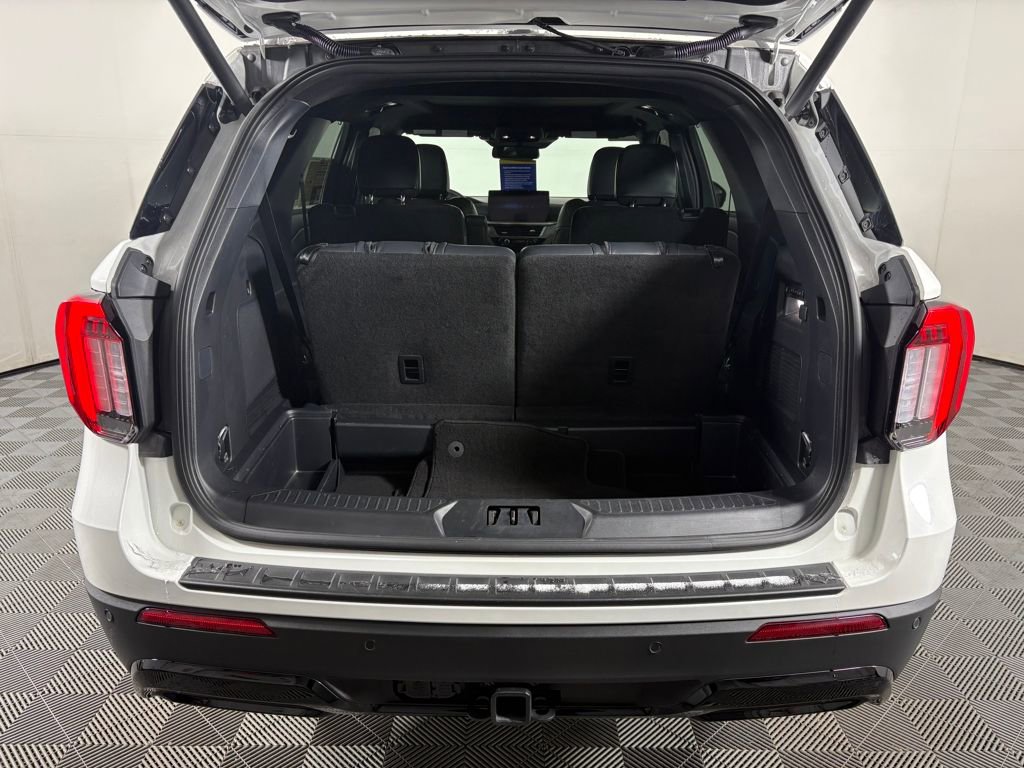 Certified 2025 Ford Explorer ST-Line w/ Premium Package image 33