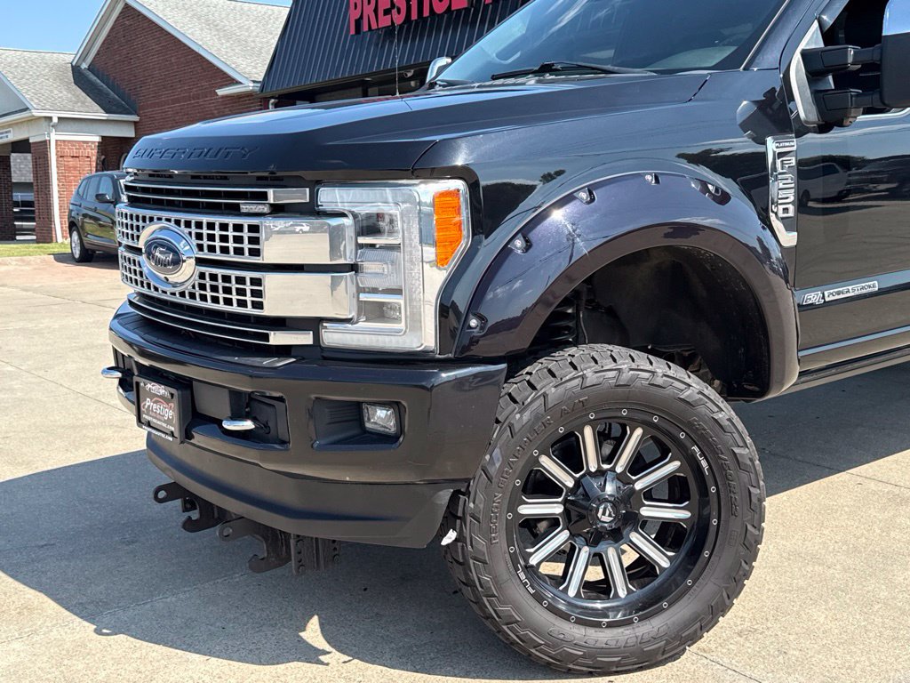 Used 2019 Ford F250 Platinum w/ Platinum Ultimate Package AWD/4WD image 20
