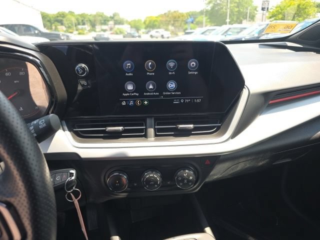 Used 2024 Chevrolet Trax RS FWD image 18