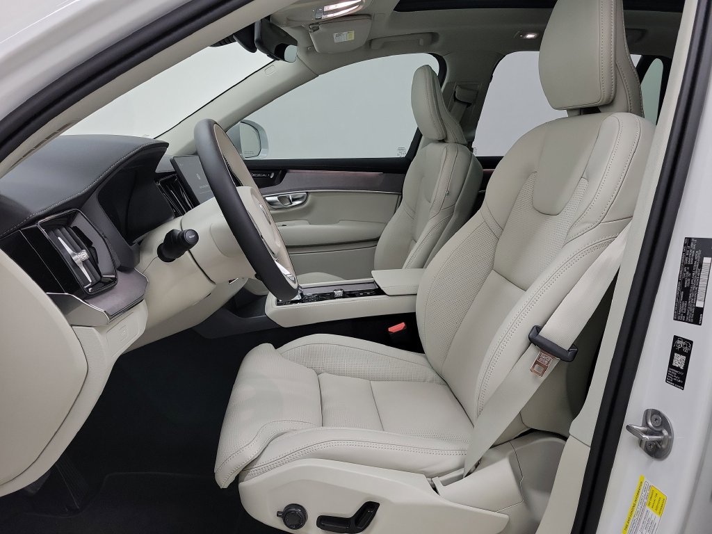 New 2026 Volvo XC90 B6 Ultra w/ Protection Package AWD/4WD image 19