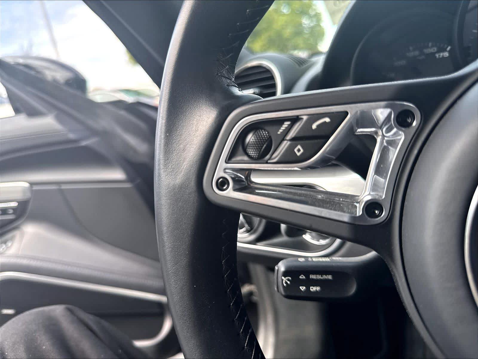 Used 2024 Porsche 718 Cayman RWD image 13