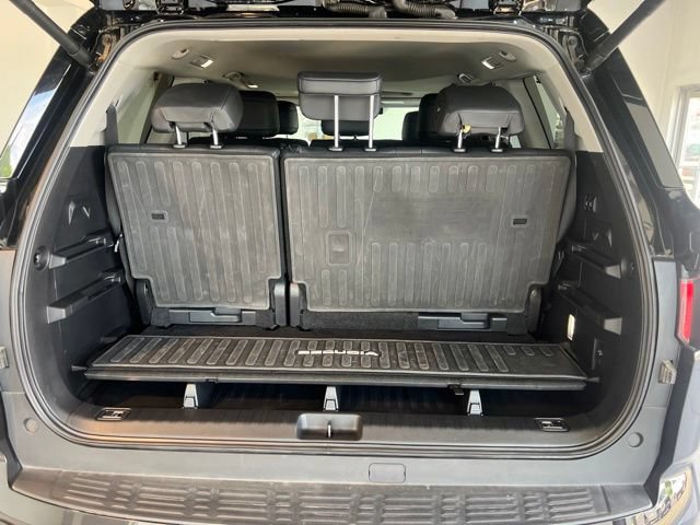 Used 2023 Toyota Sequoia Limited w/ TRD Off-Road Package AWD/4WD image 30