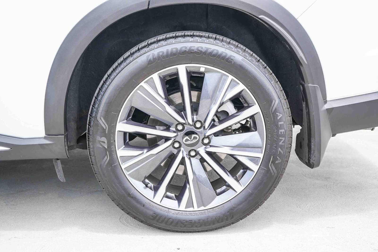 Used 2026 INFINITI QX60 Luxe w/ Cargo Package FWD image 10