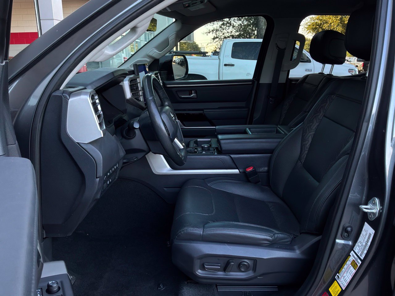 Used 2024 Toyota Tundra Limited AWD/4WD image 15