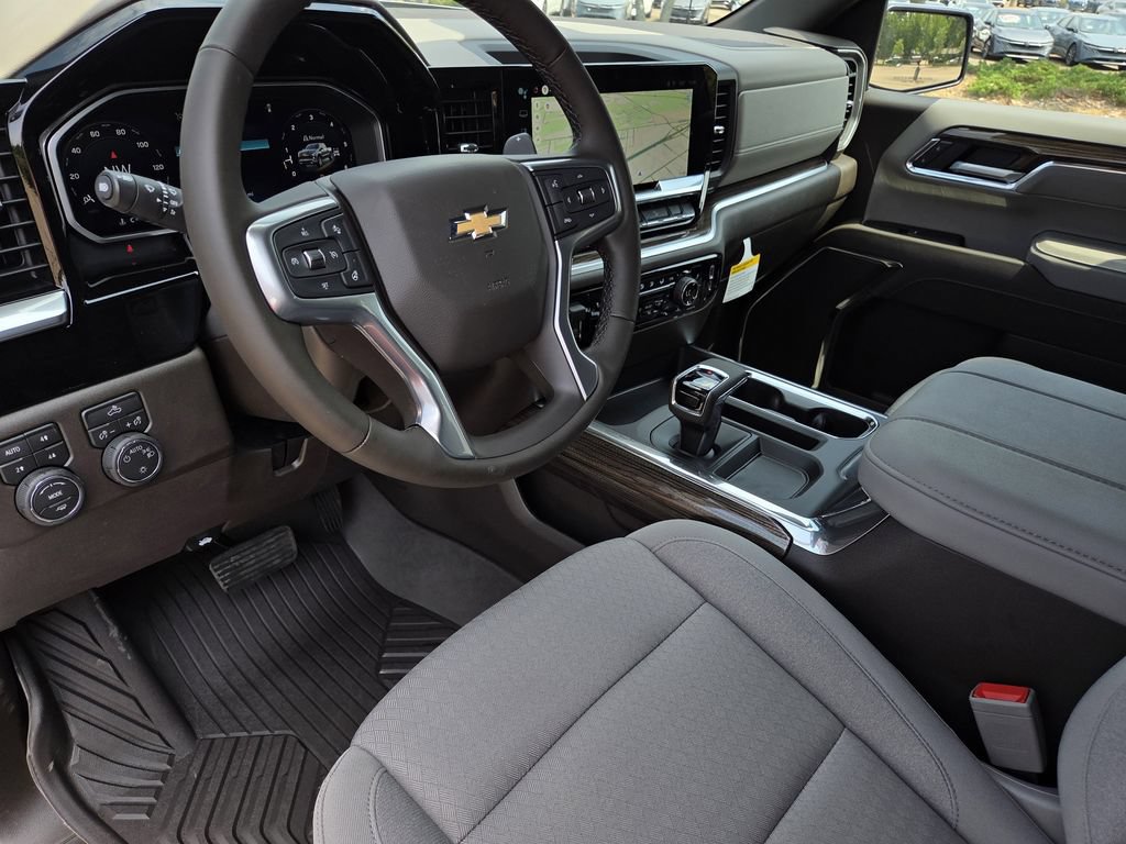 New 2026 Chevrolet Silverado 1500 LT w/ Z71 Off-Road Package AWD/4WD image 16