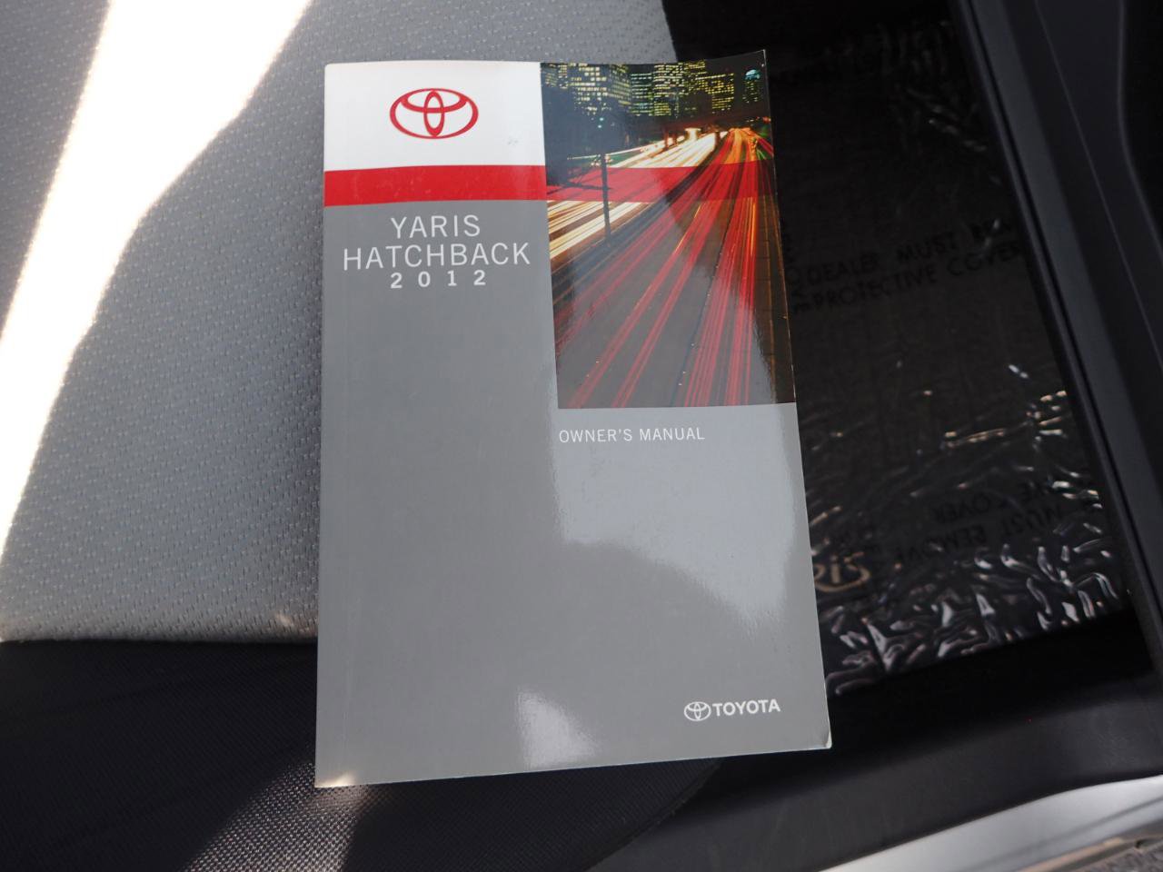 Used 2012 Toyota Yaris LE FWD image 22