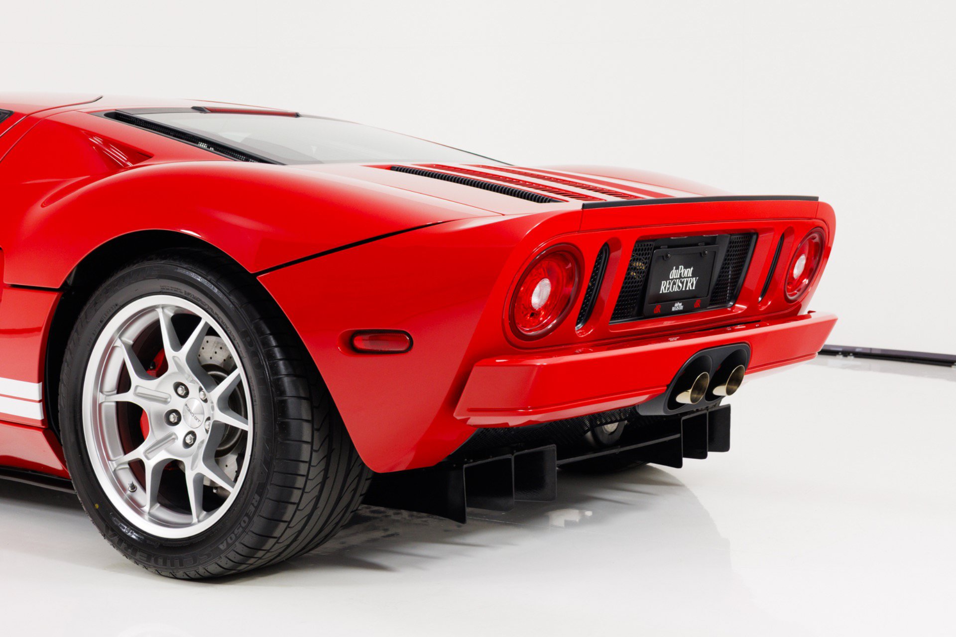 Used 2006 Ford GT RWD image 82