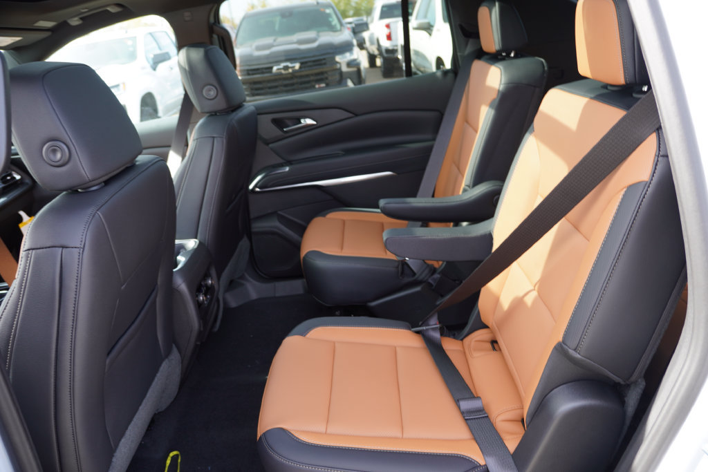 New 2027 Chevrolet Traverse Z71 w/ Driver Confidence Package AWD/4WD image 11