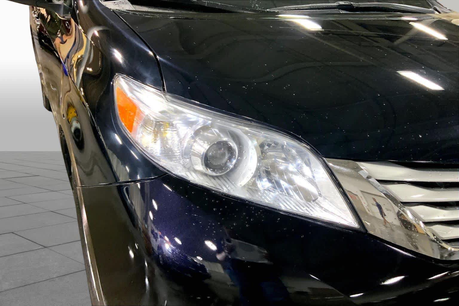 Used 2017 Toyota Sienna XLE FWD image 28