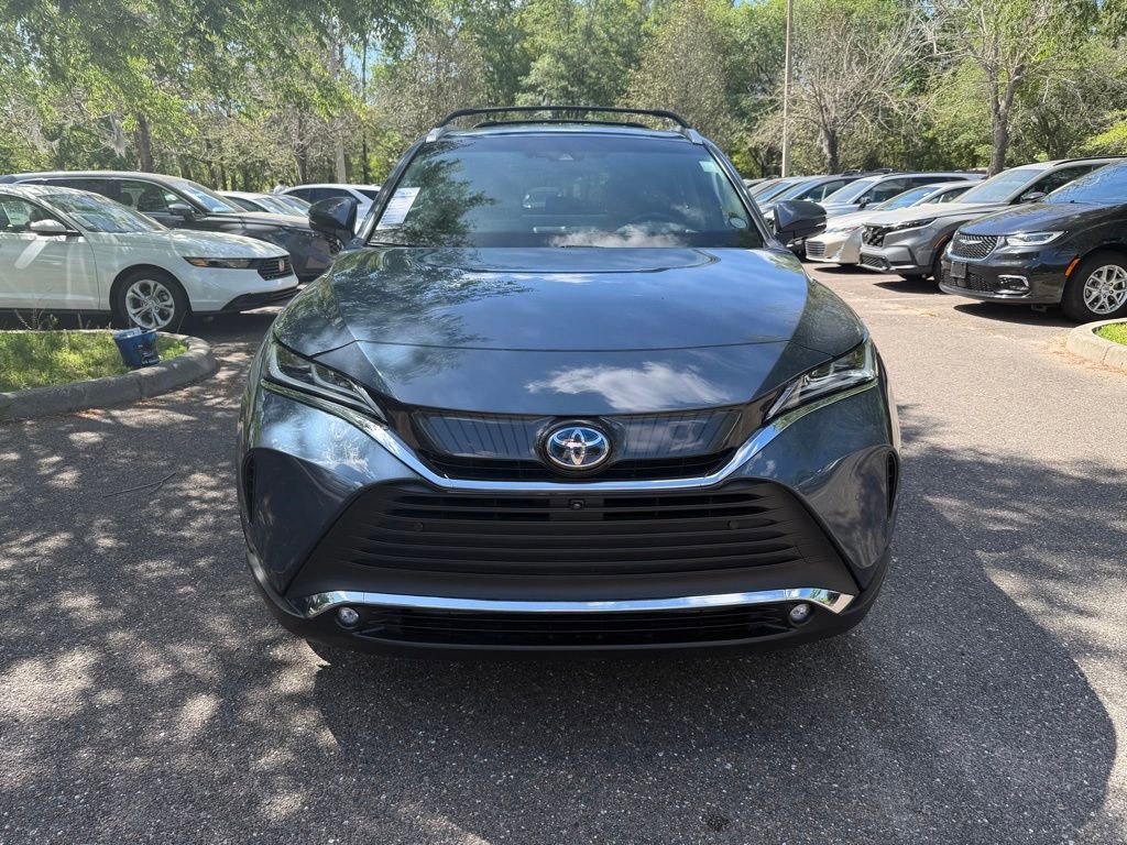 Used 2024 Toyota Venza Limited image 2