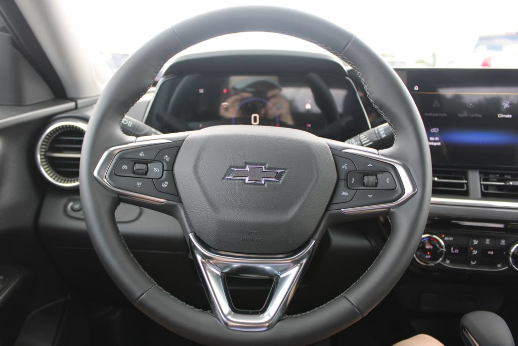 New 2026 Chevrolet Trax ACTIV w/ Driver Confidence Package FWD image 35